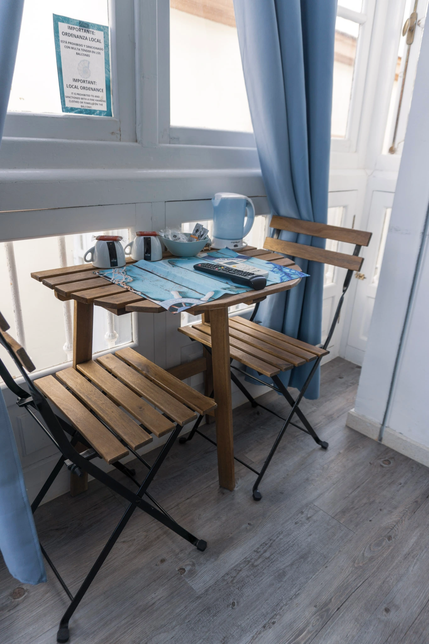 balcony seating in room